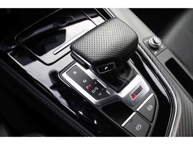 Audi RS4 Avant quattro MATRIX LEDER HUD KAMERA B&O VC